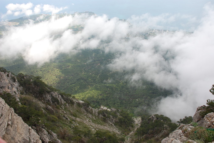 Крым, гора Ай-Петри, вид сверху