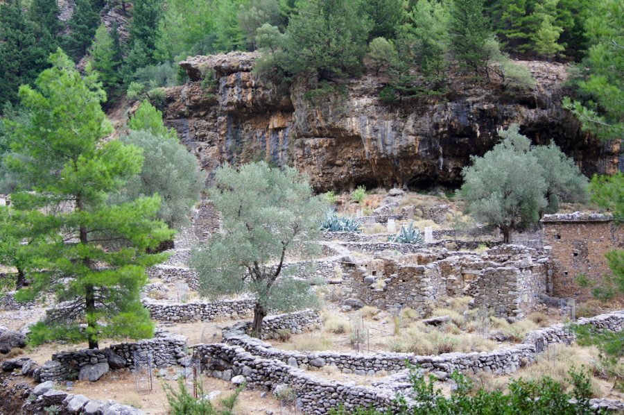 Остатки древних поселений, ущелье Самария