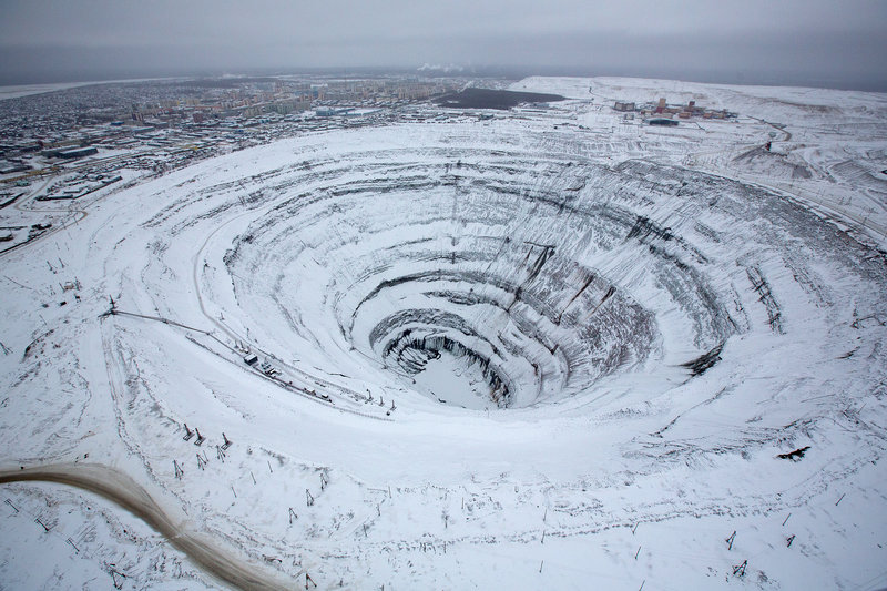 Алмазная шахта зимой