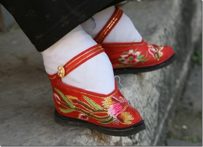 Обувь Китая