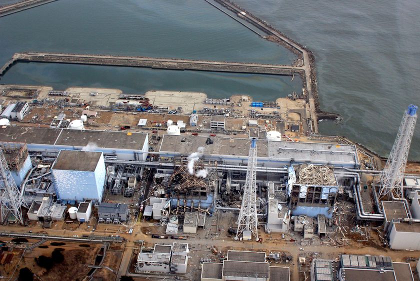 вид с высоты на поврежденную АЭС Фукусима, прогулка по Чернобылю