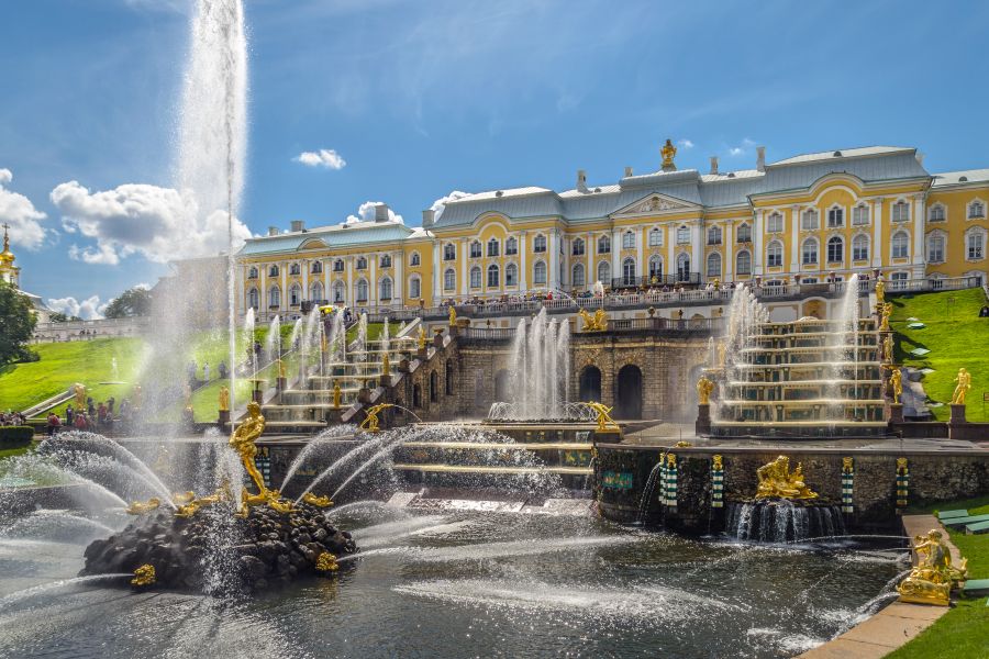 большой каскад, петергоф, фонтан в питере, царский дворец, самые красивые фонтаны