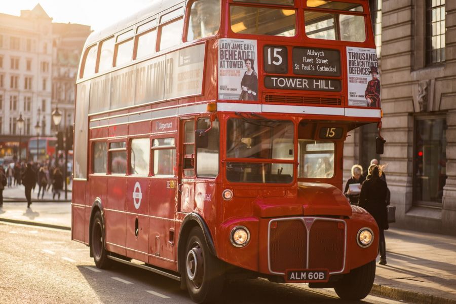 что взять в автобусный тур, лондонский автобус, двехэтажный автобус, красный автобус