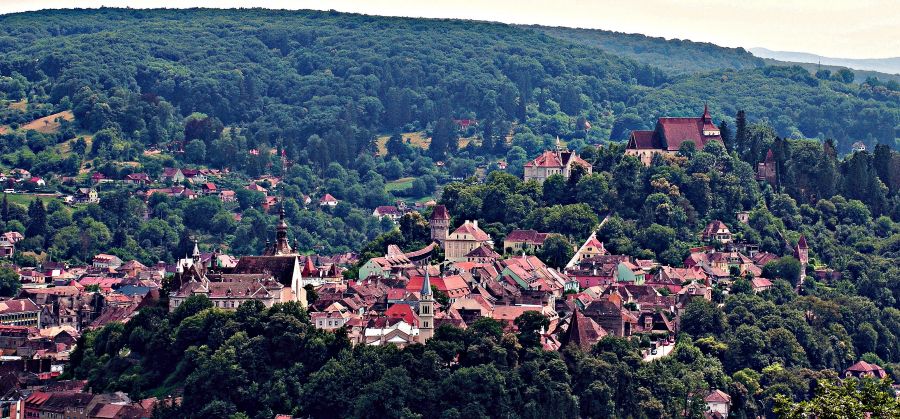 вид на город Сигишоара, окрестности сигишоара, отдых в румынии, трансильвания