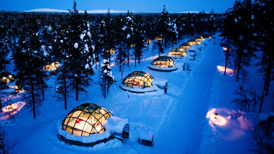 северное сияние, стеклянная крыша, новый год в лапландии, необычный отель