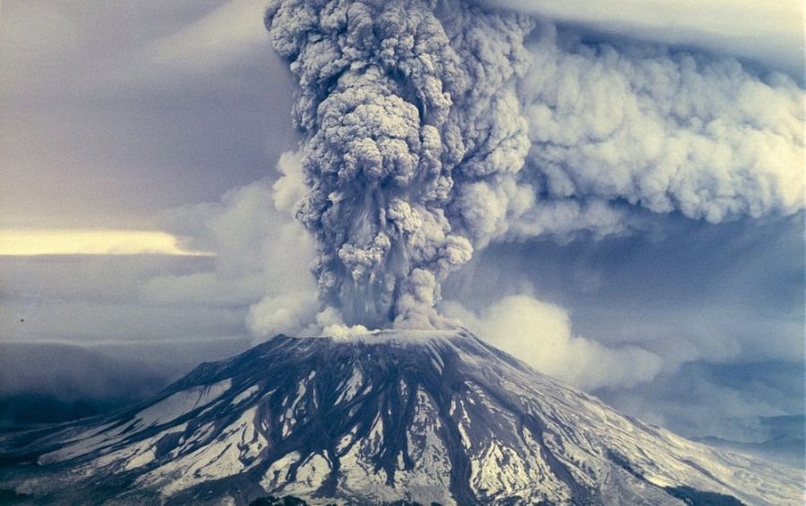 вулкан, извержение вулкана, пепел вулкана, пепел над вулканом, Извержение вулкана Святой Елены