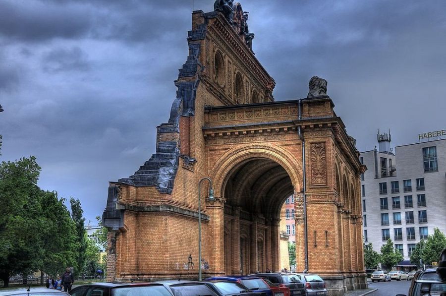 анхальтский вокзал, Заброшенная железная дорога в Берлине, руины, памятник истории, руины вокзала в берлине