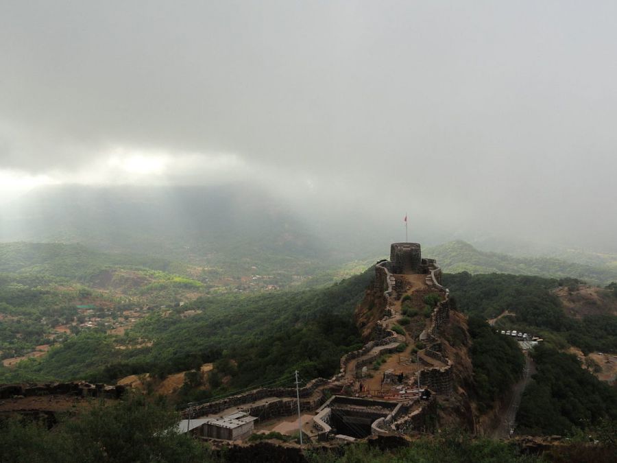 форт пратапгад, индийский форт, индийская крепост, руины крепости